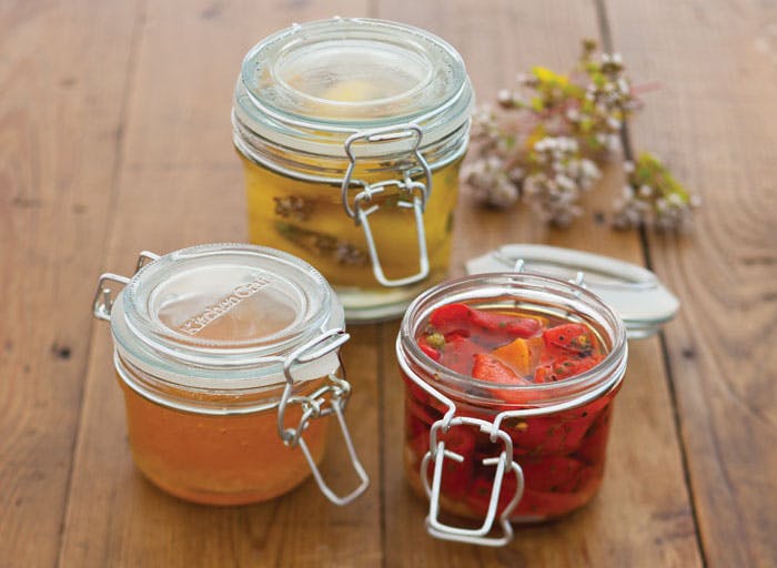 How to sterilise jars.